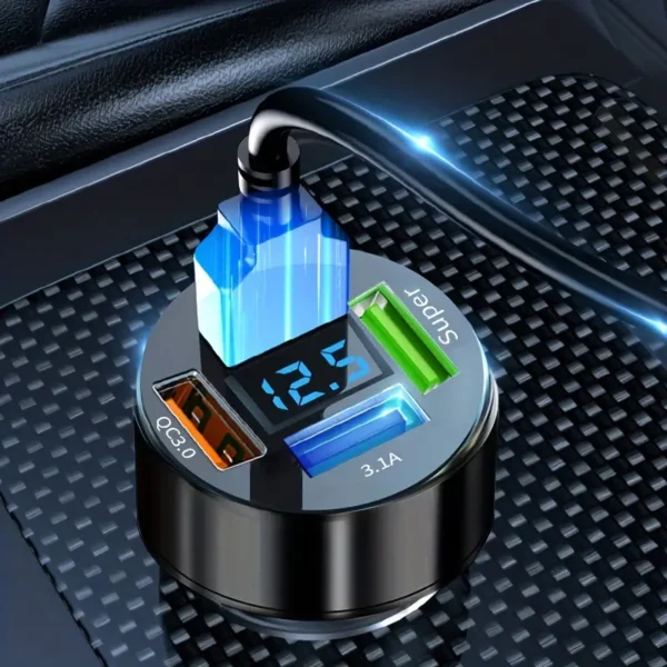 8972991df0923700a577b39a23238f6c Caricabatteria Rapido Da Auto Multifunzione A 4 Porte: Porte USB, Illuminato blu con voltimetro e tecnologia Quick Charge 3.0