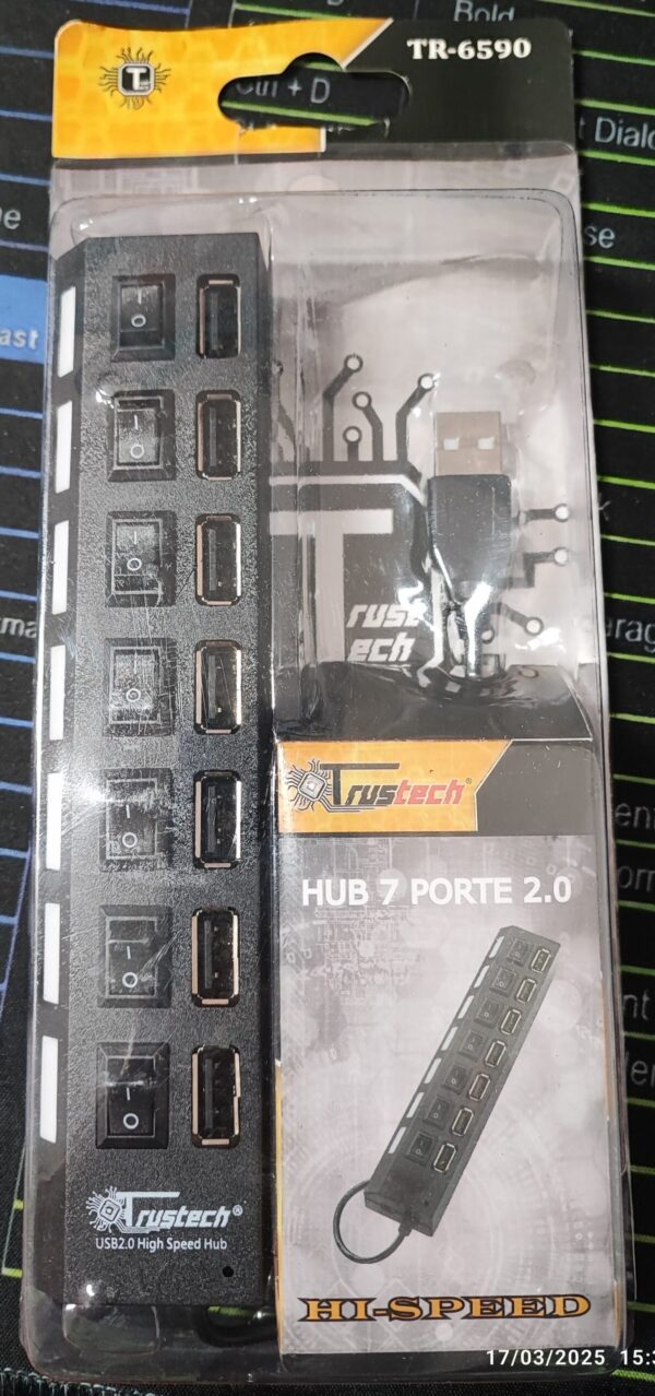 HUB TRUSTECH AC16590 A 7 PORTE USB 2.0 - CON 7 INTERRUTTORI SINGOLI E LUCE DI ACCENSIONE - CAVO 1MT HUB TRUSTECH AC16590 A 7 PORTE USB 2.0 - CON 7 INTERRUTTORI SINGOLI E LUCE DI ACCENSIONE - CAVO 1MT
